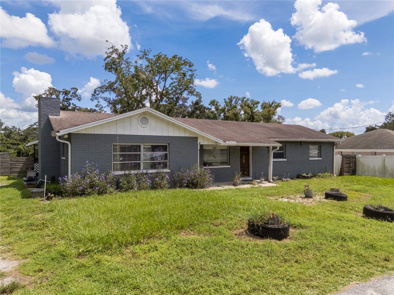Casas a venda 1 - Jen Dantas 5217 PEACH AVENUE