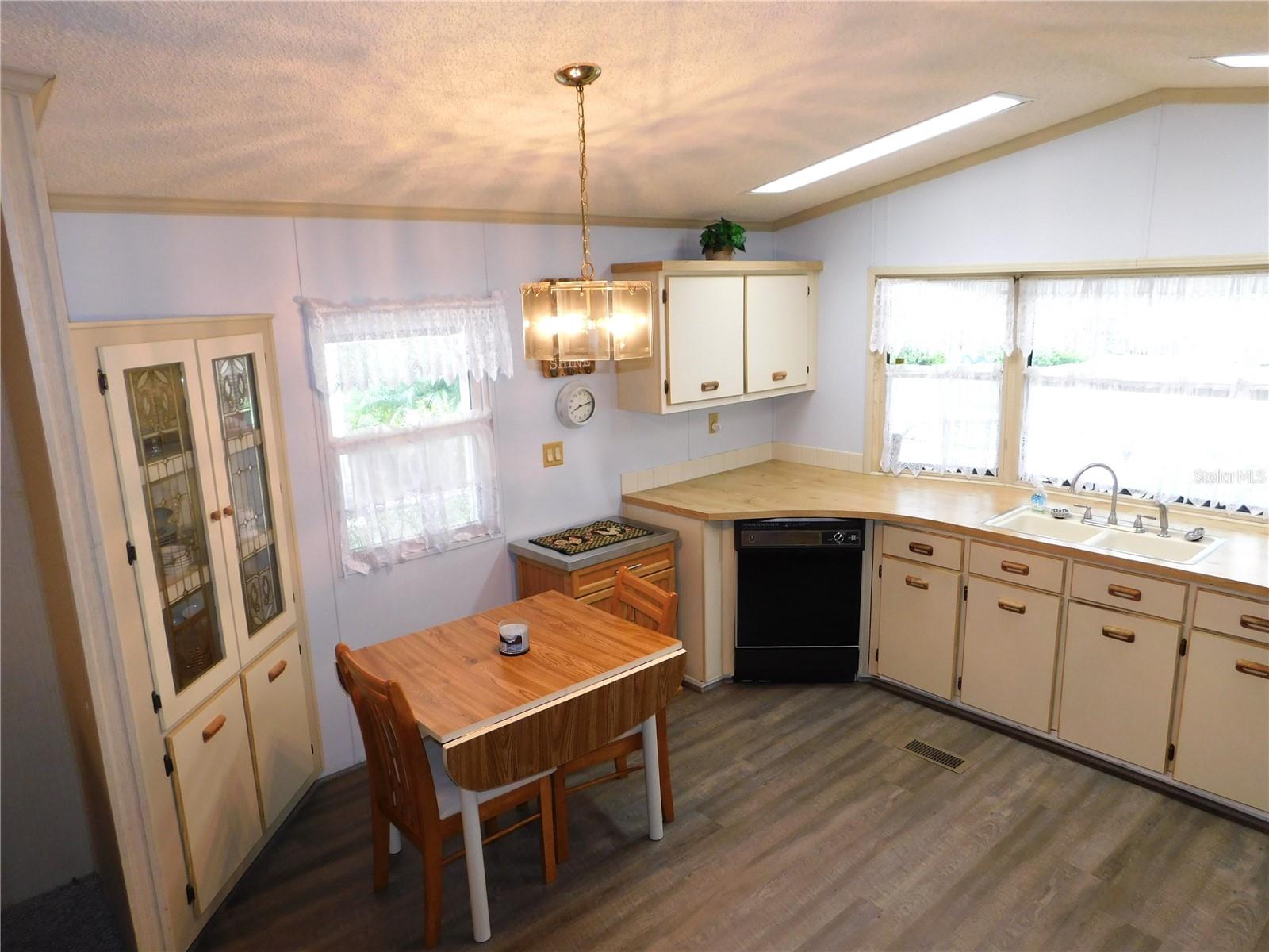 BETMAR ACRES - Residential