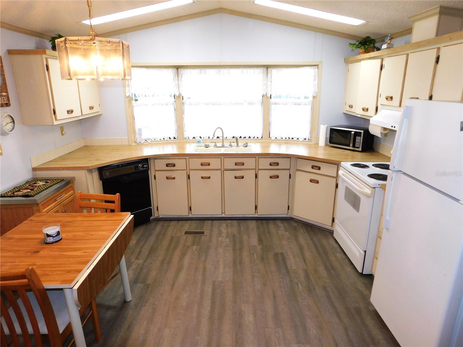 BETMAR ACRES - Residential