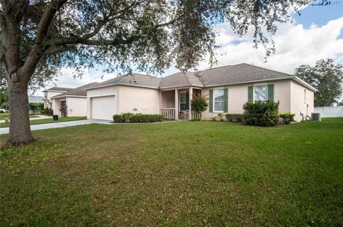 A home in LAKELAND