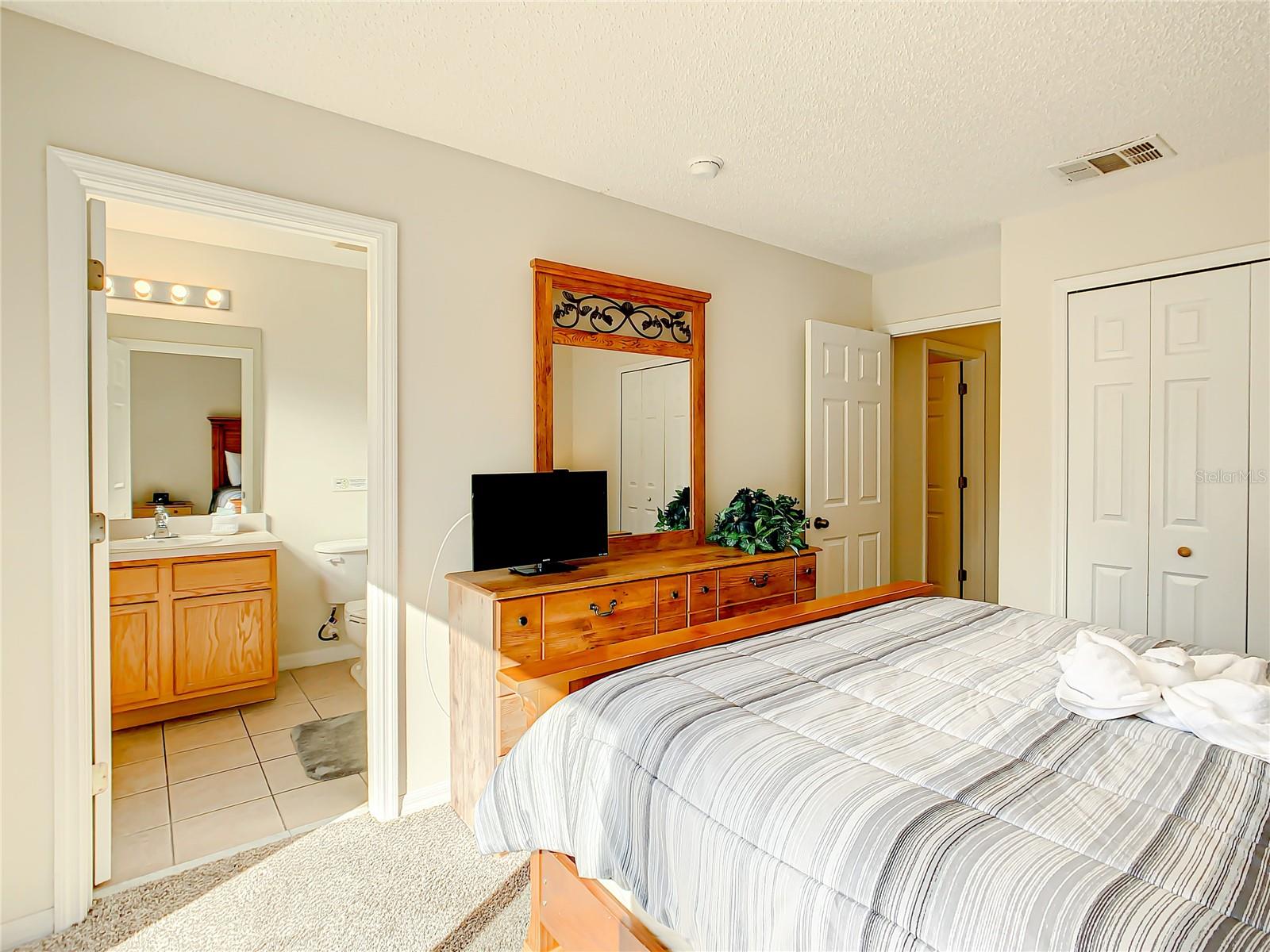 EMERALD ISLAND RESORT PH 2 - Residential