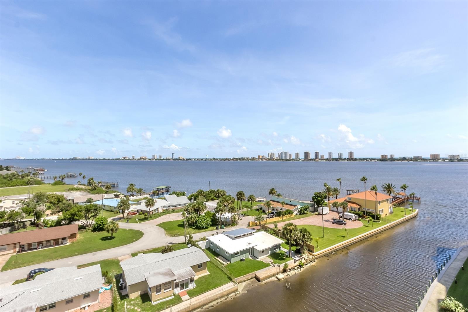 Halifax Lndg - Residential