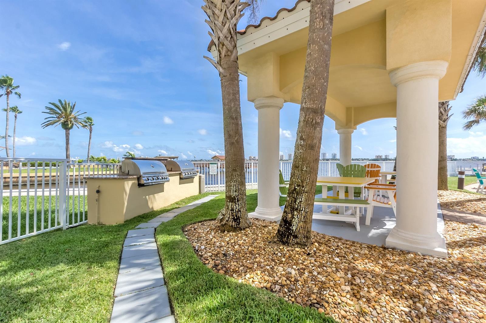 Halifax Lndg - Residential