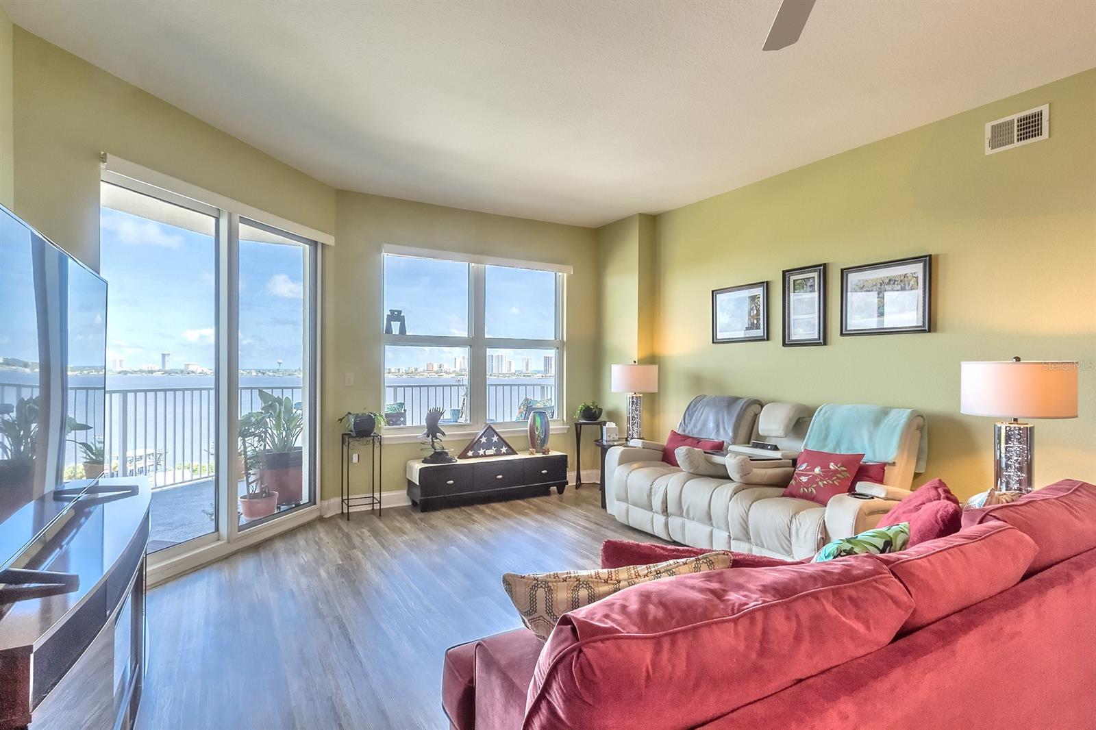 Halifax Lndg - Residential