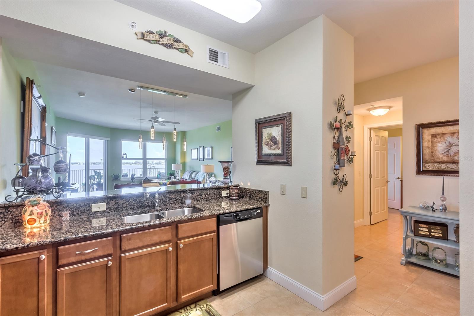 Halifax Lndg - Residential