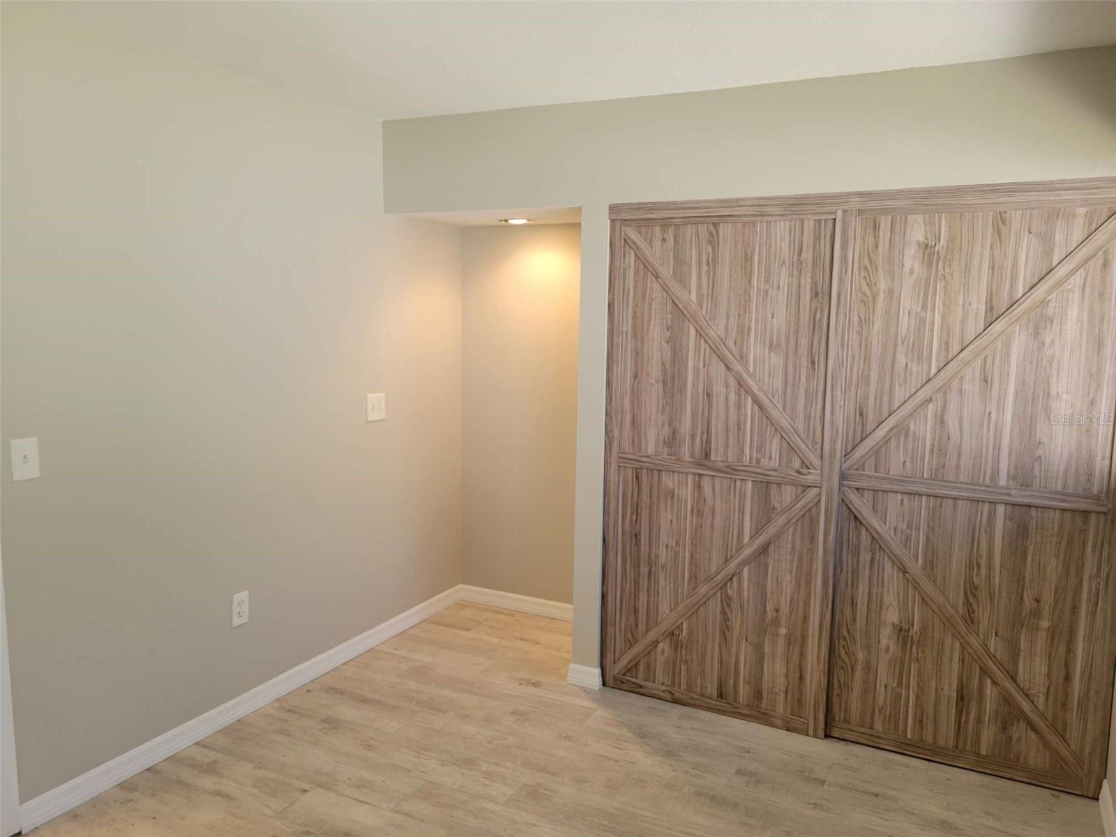 BUNKER OAKS - Residential