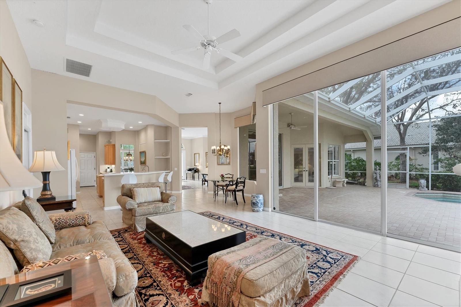 UNIVERSITY PARK COUNTRY CLUB - Residential