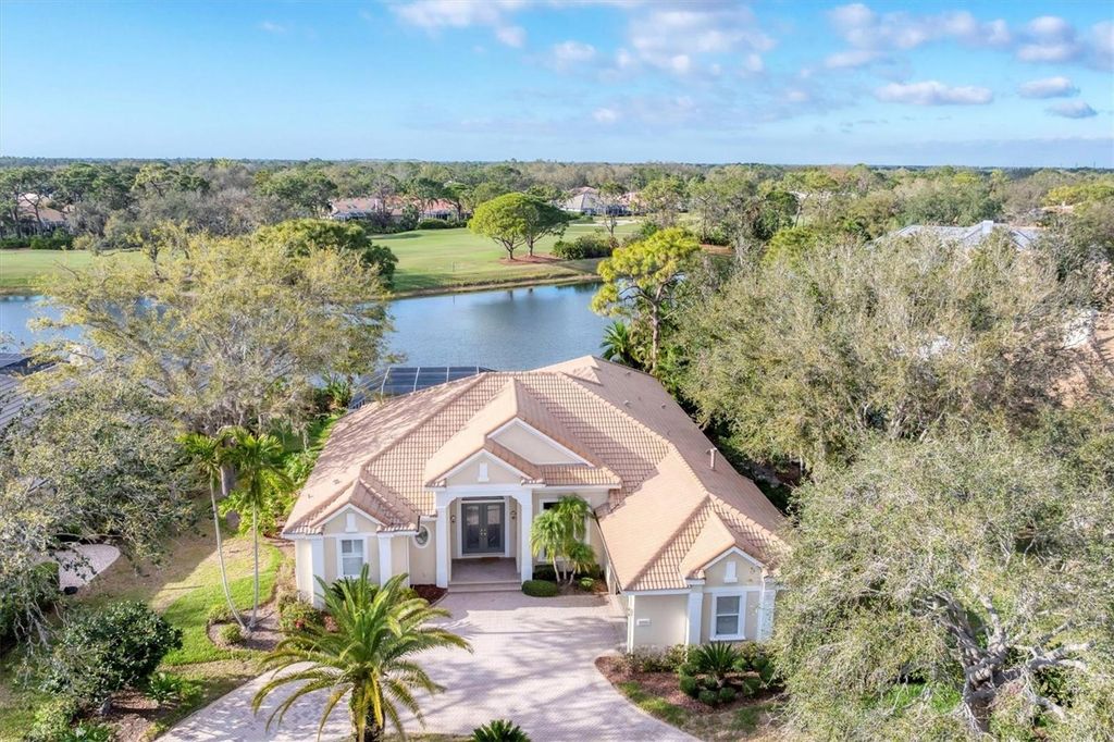 Photo of 8116 Collingwood Court, University Park, FL 34201 (MLS # A4669805)