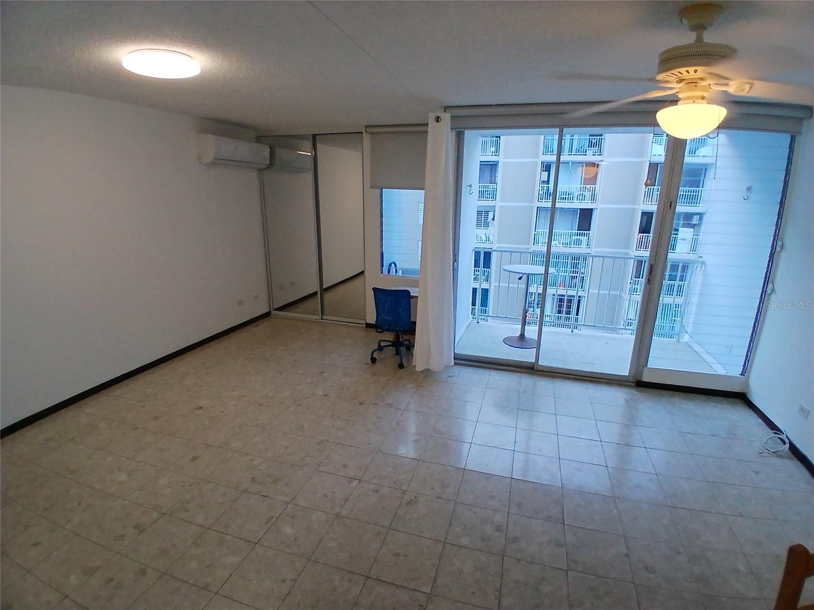 6471 ISLA VERDE AVENUE 907