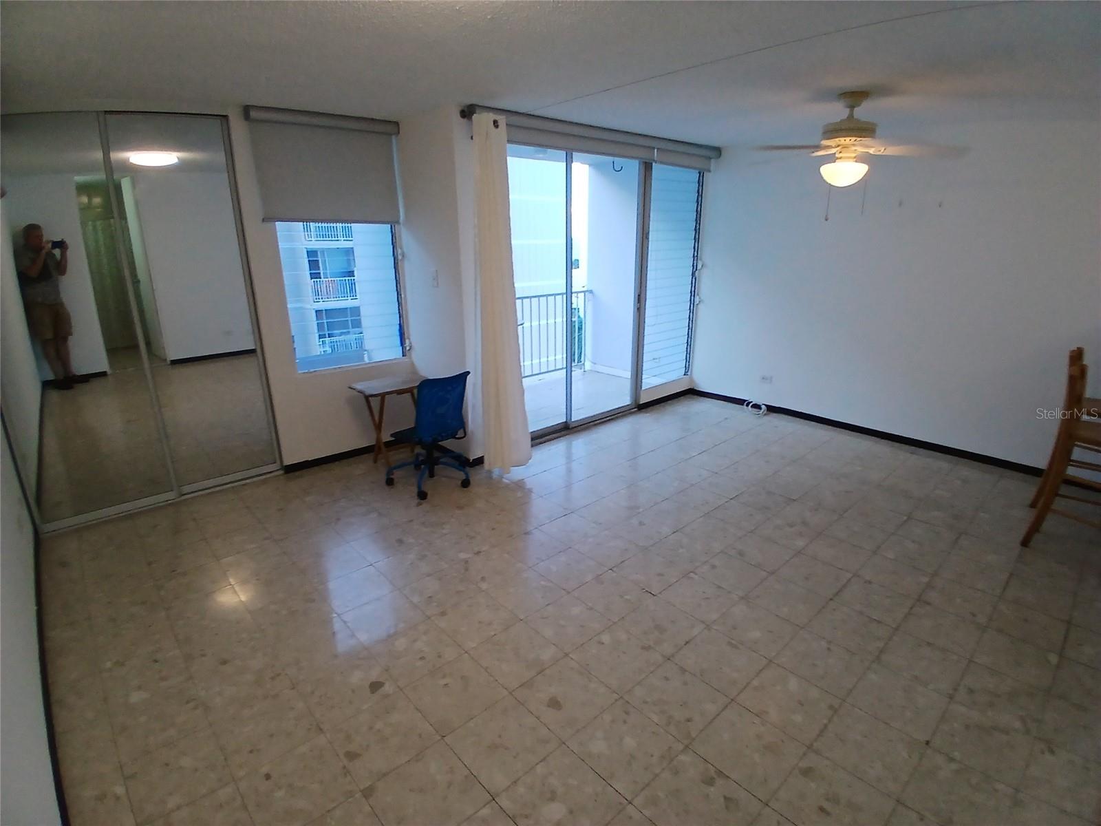 6471 ISLA VERDE AVENUE 907