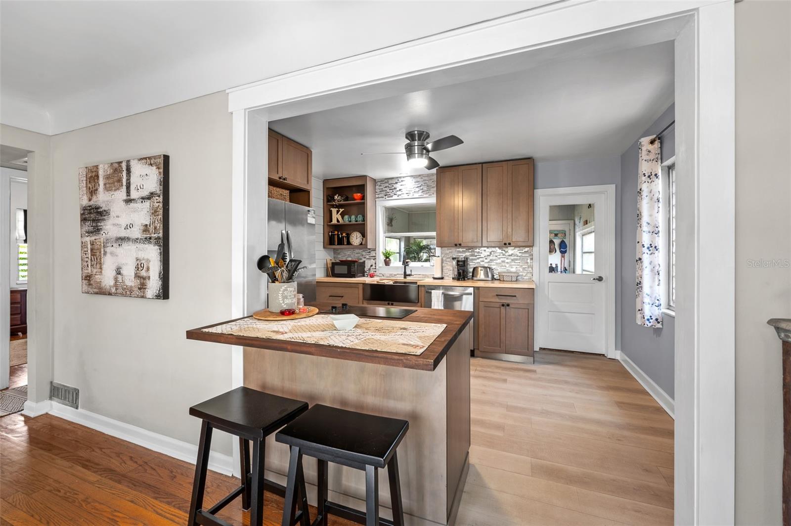 CURNS W J SUB - Residential Lease