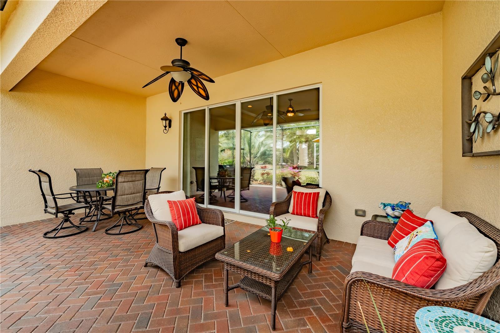 VALENCIA LAKES PH 1 - Residential