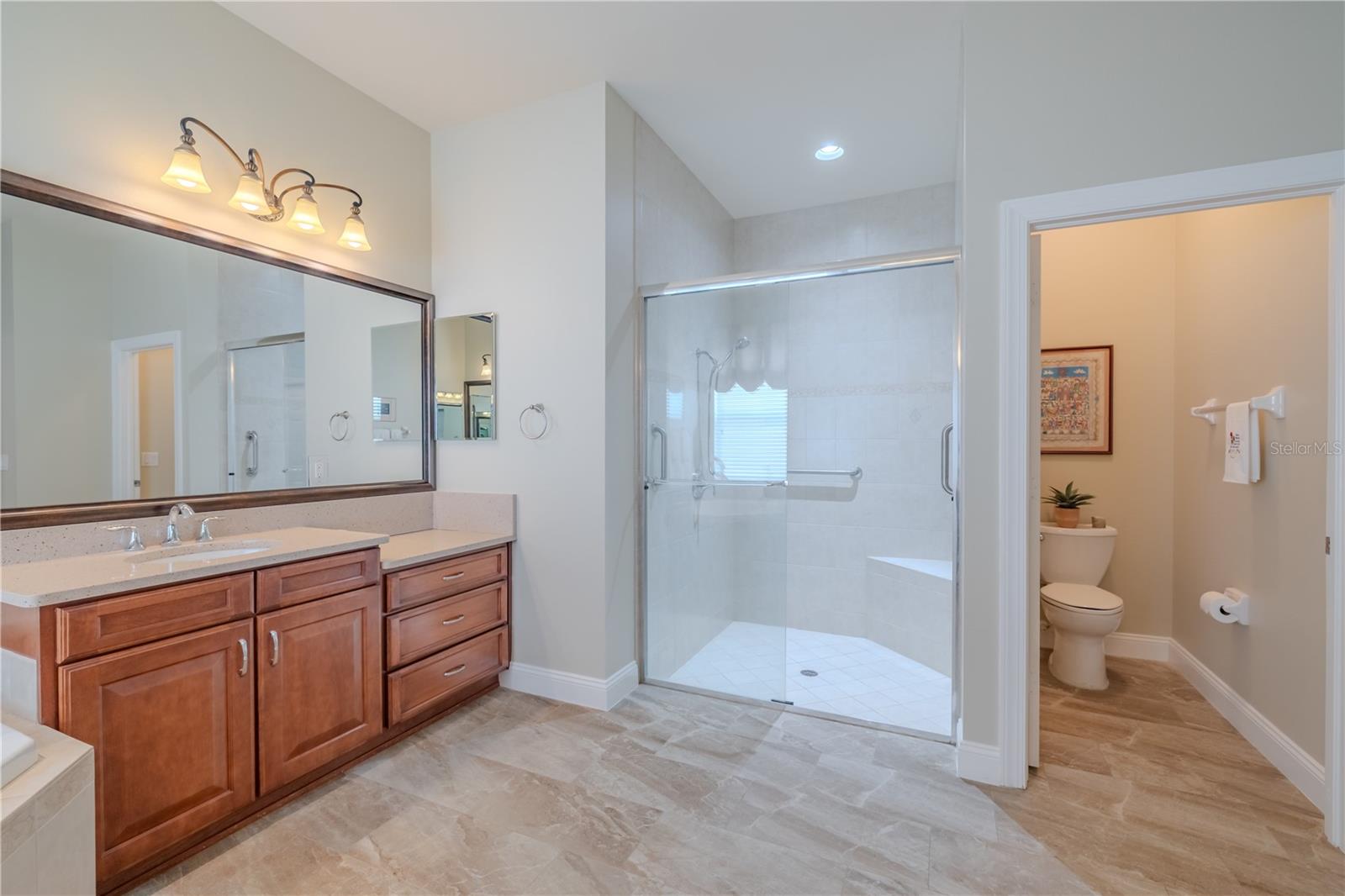 VALENCIA LAKES PH 1 - Residential