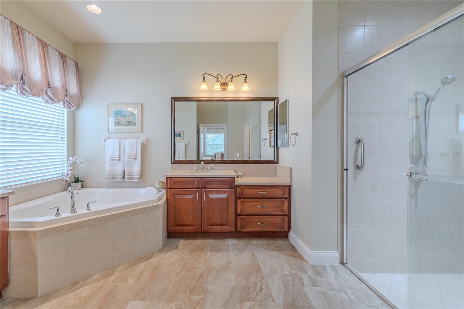 VALENCIA LAKES PH 1 - Residential