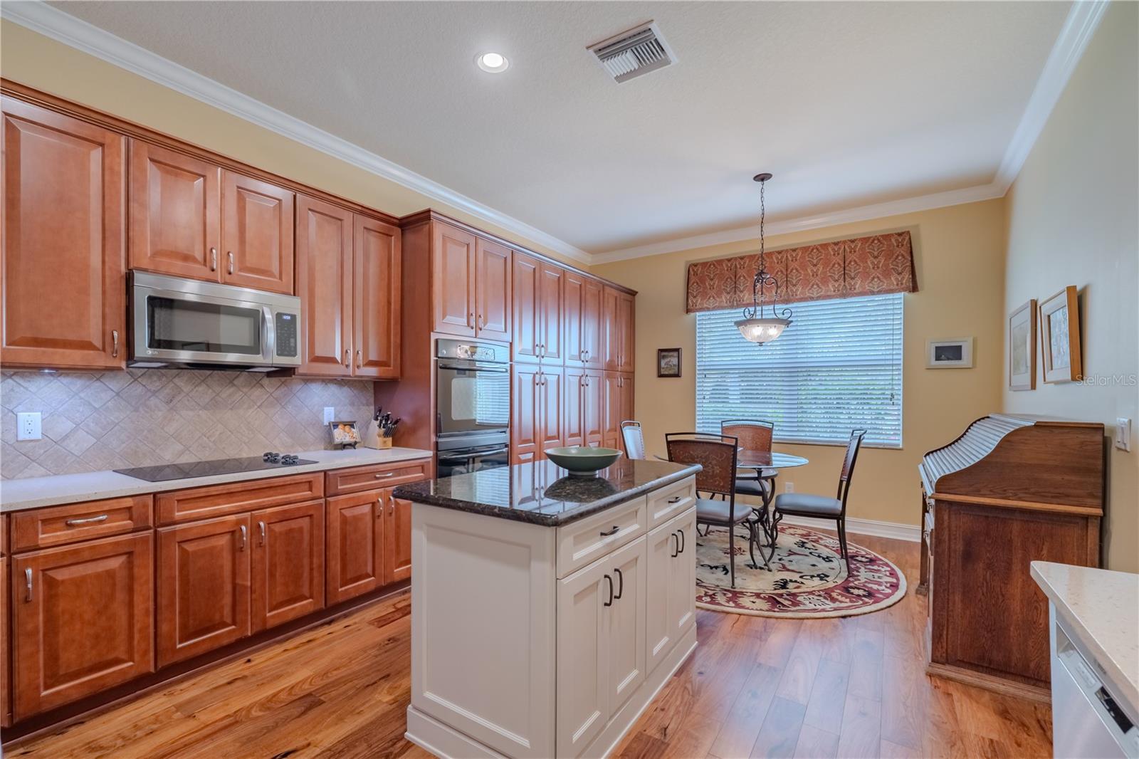 VALENCIA LAKES PH 1 - Residential