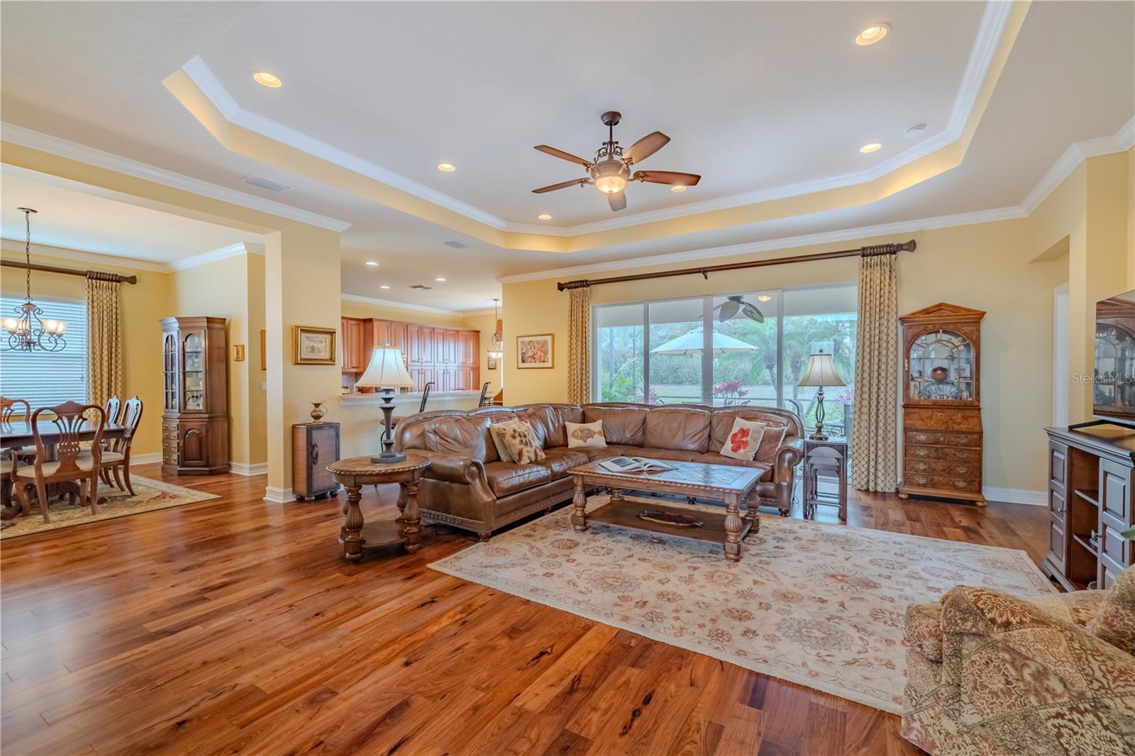 VALENCIA LAKES PH 1 - Residential