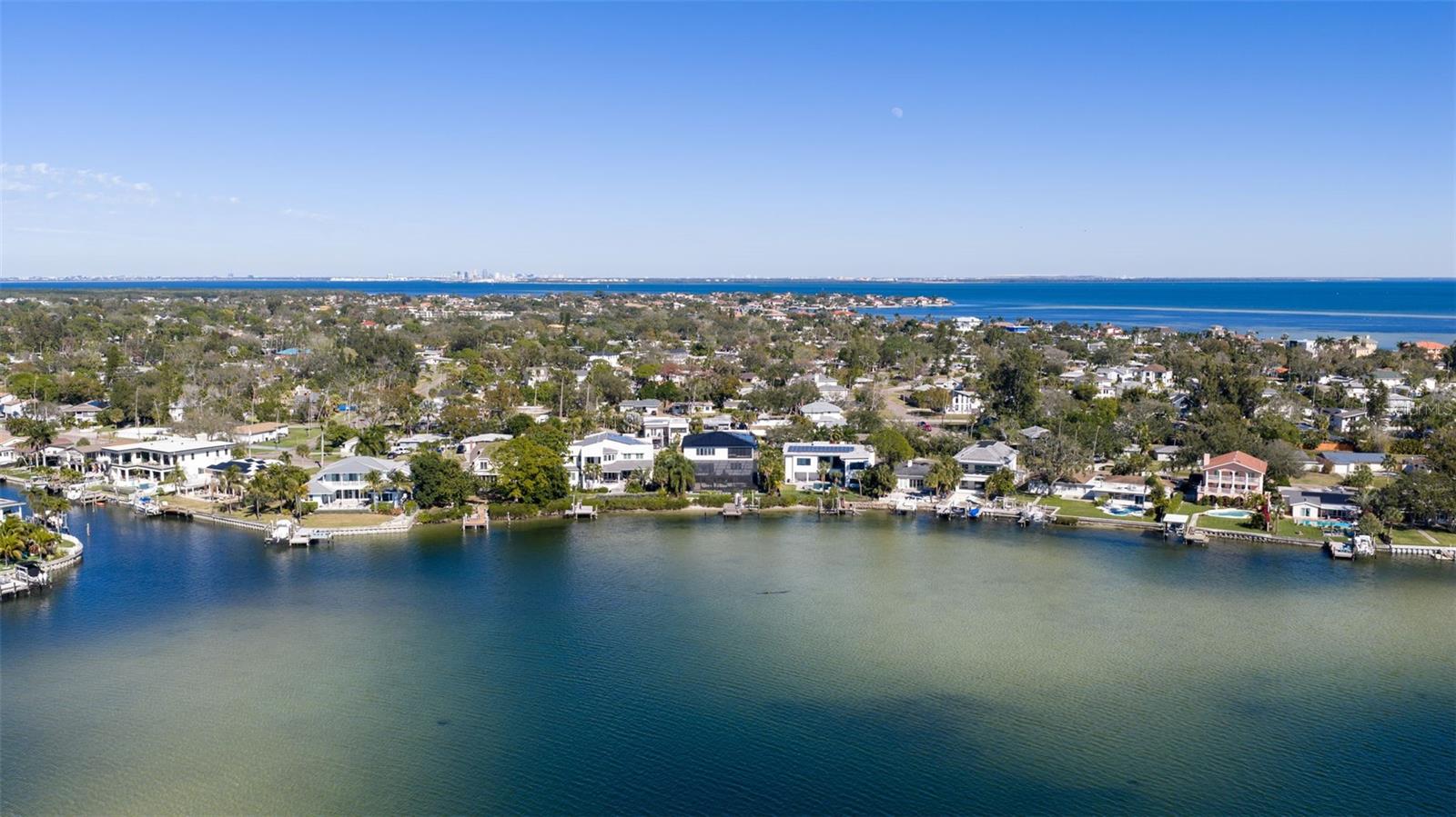 HINES TUTTA GLORIA A DIO - Residential