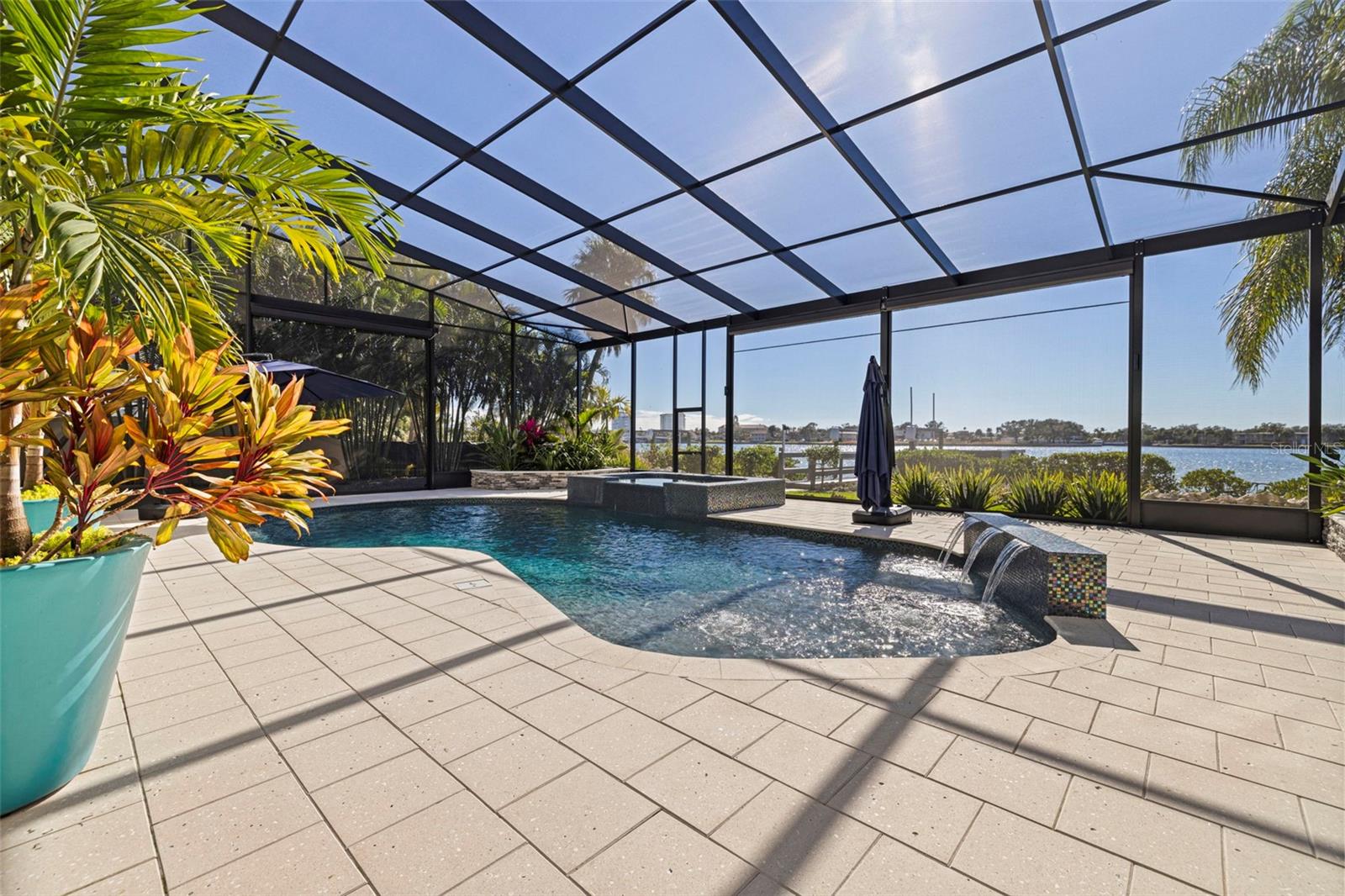 HINES TUTTA GLORIA A DIO - Residential