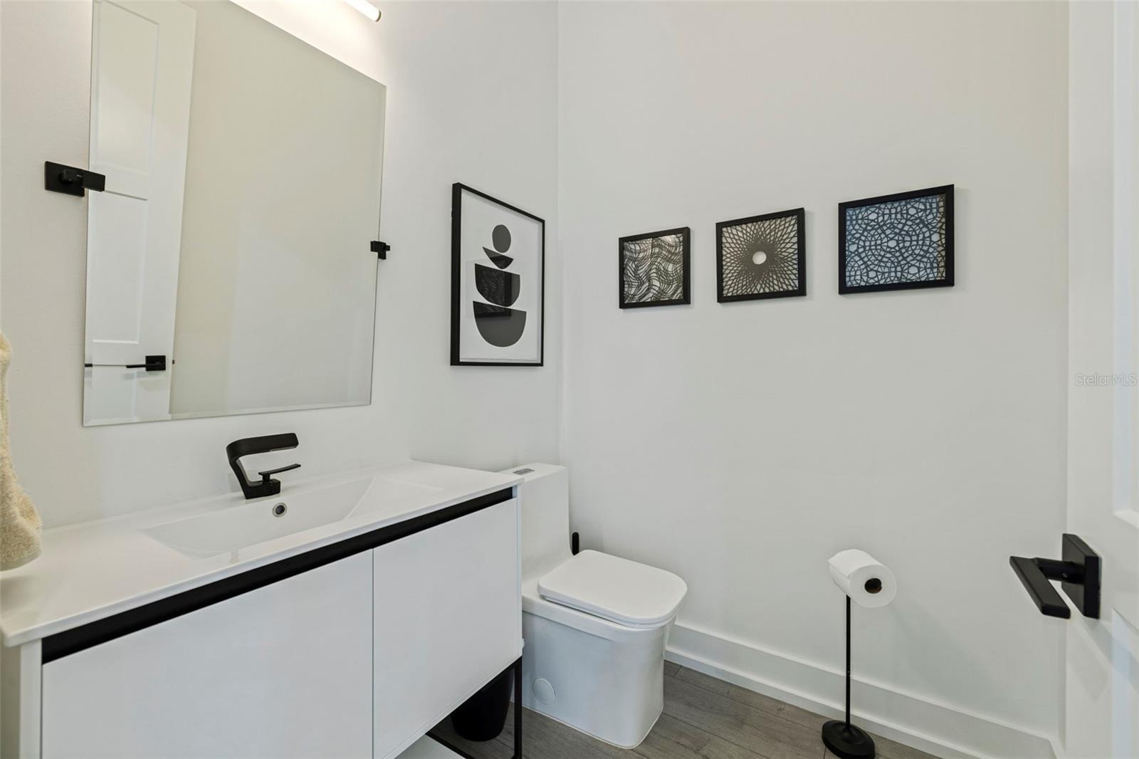 HINES TUTTA GLORIA A DIO - Residential