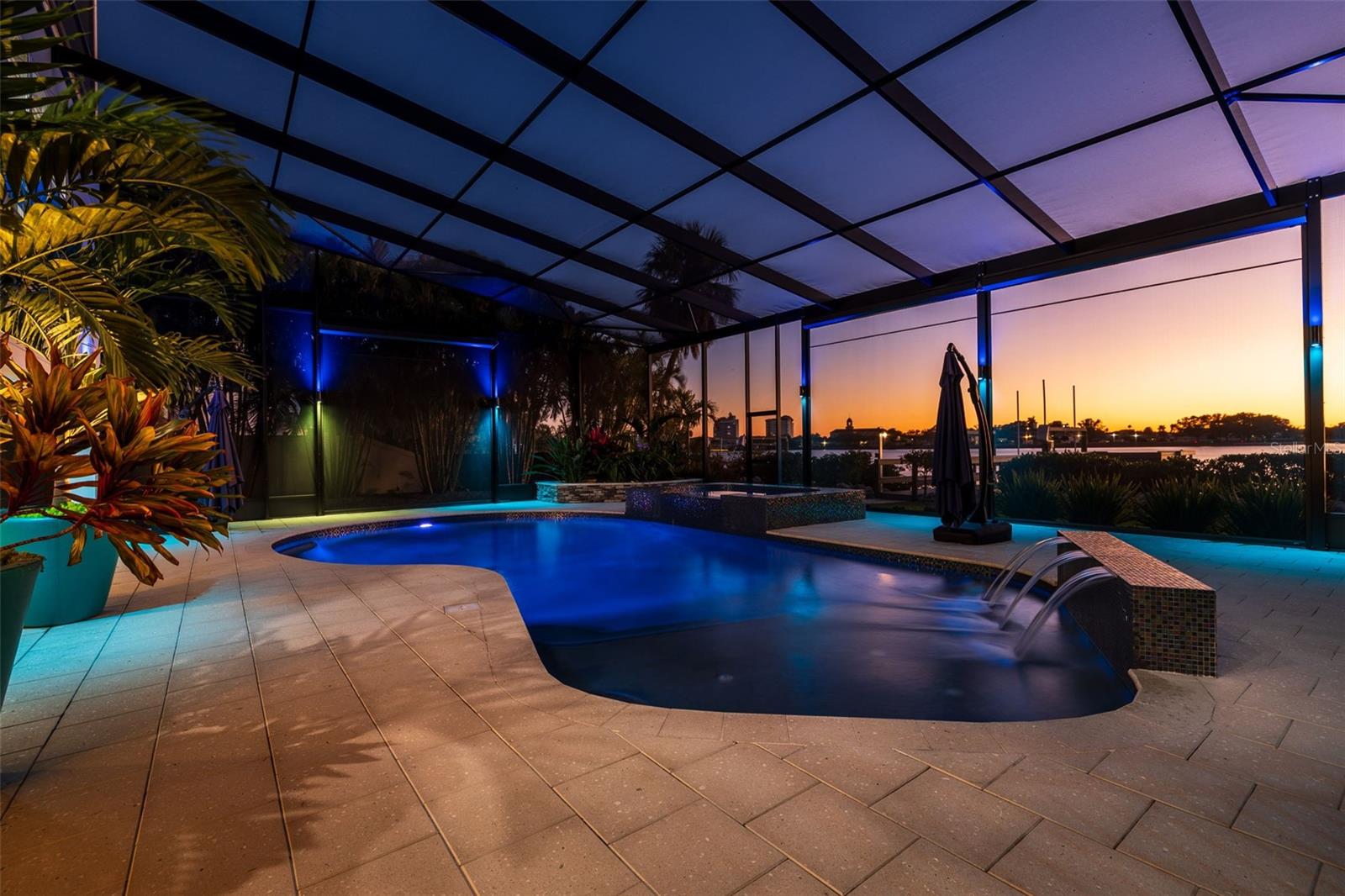 HINES TUTTA GLORIA A DIO - Residential