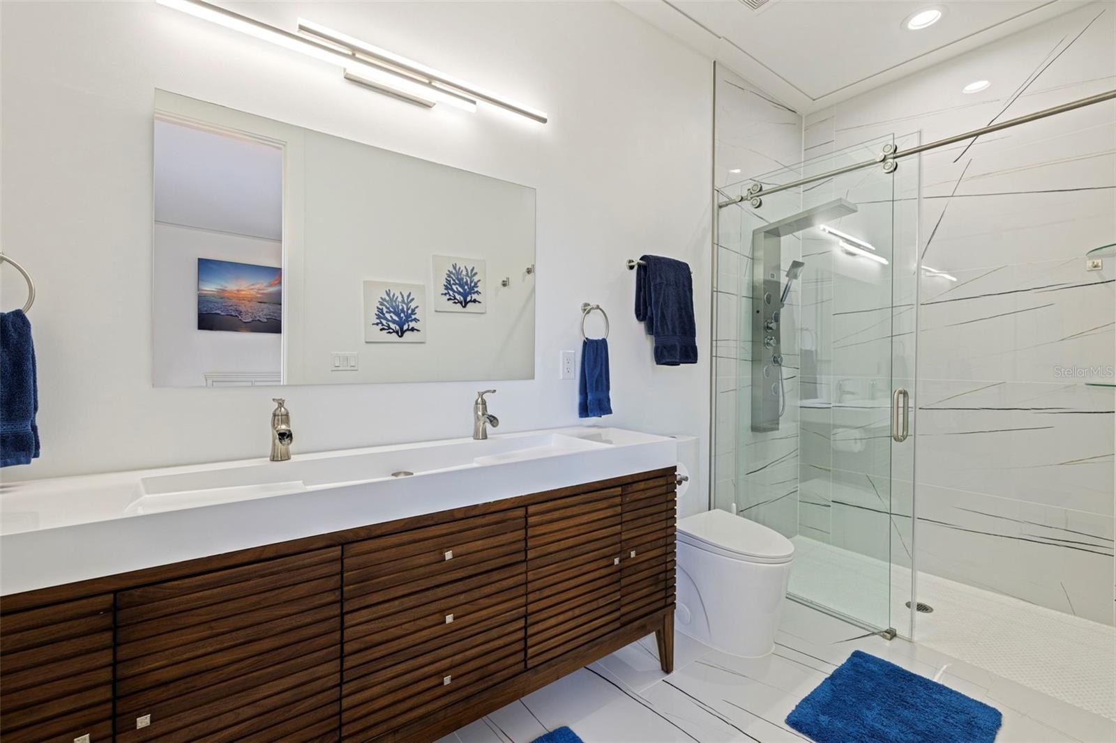 HINES TUTTA GLORIA A DIO - Residential