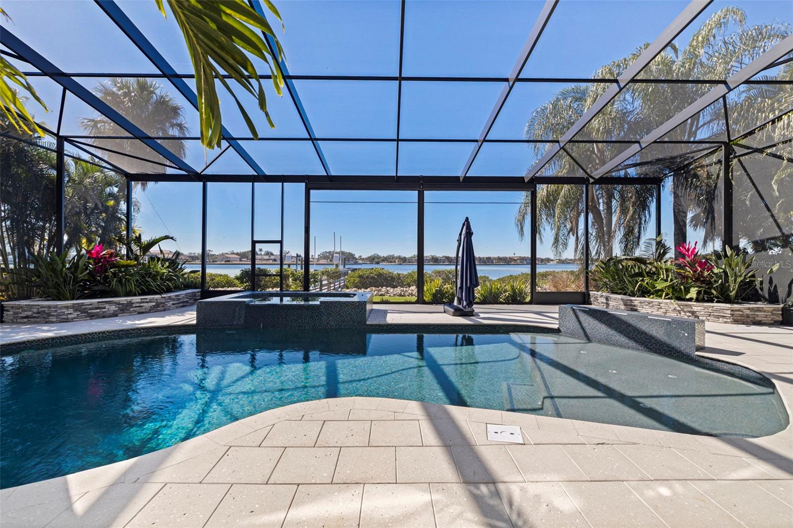 HINES TUTTA GLORIA A DIO - Residential