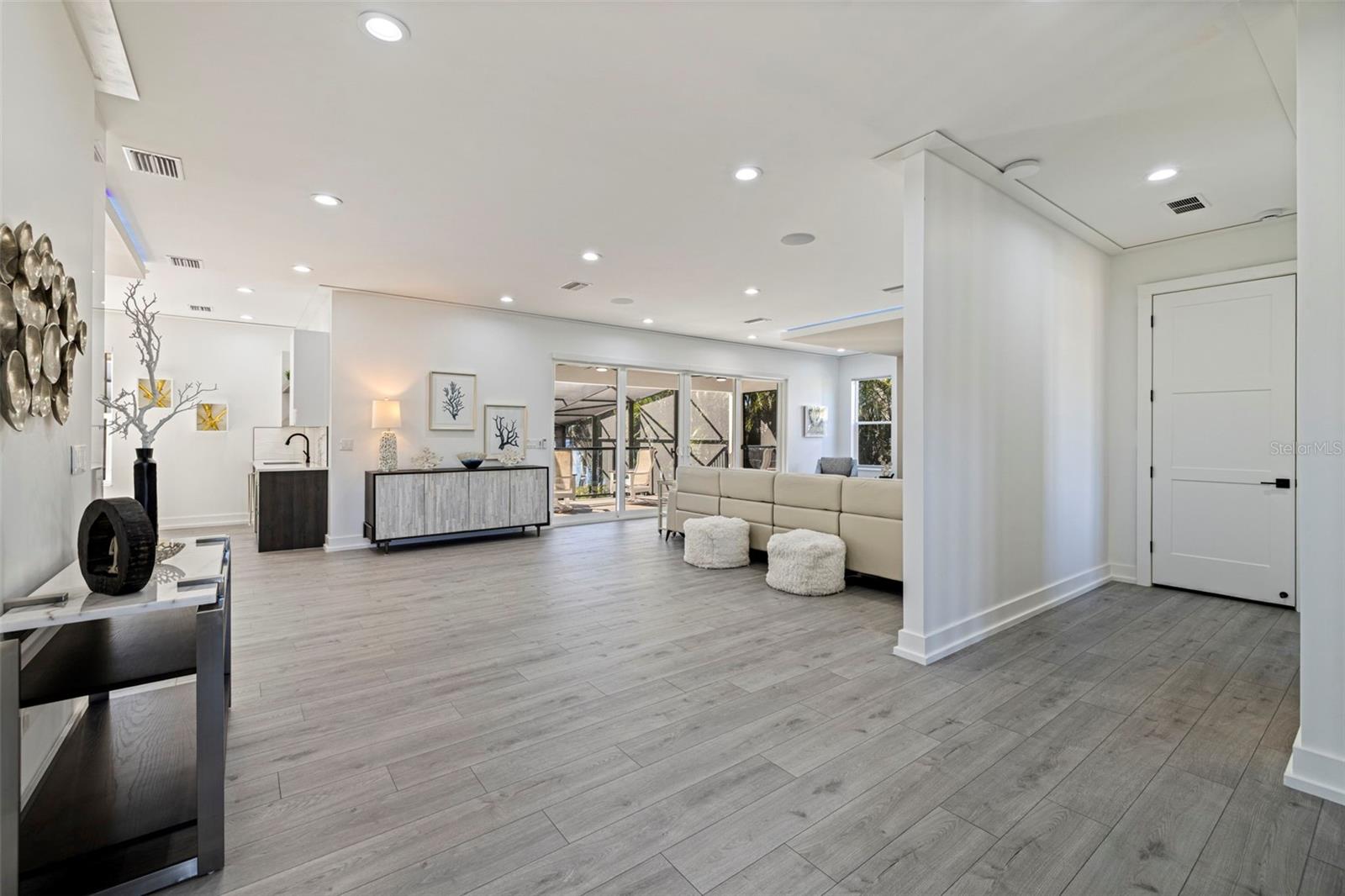 HINES TUTTA GLORIA A DIO - Residential