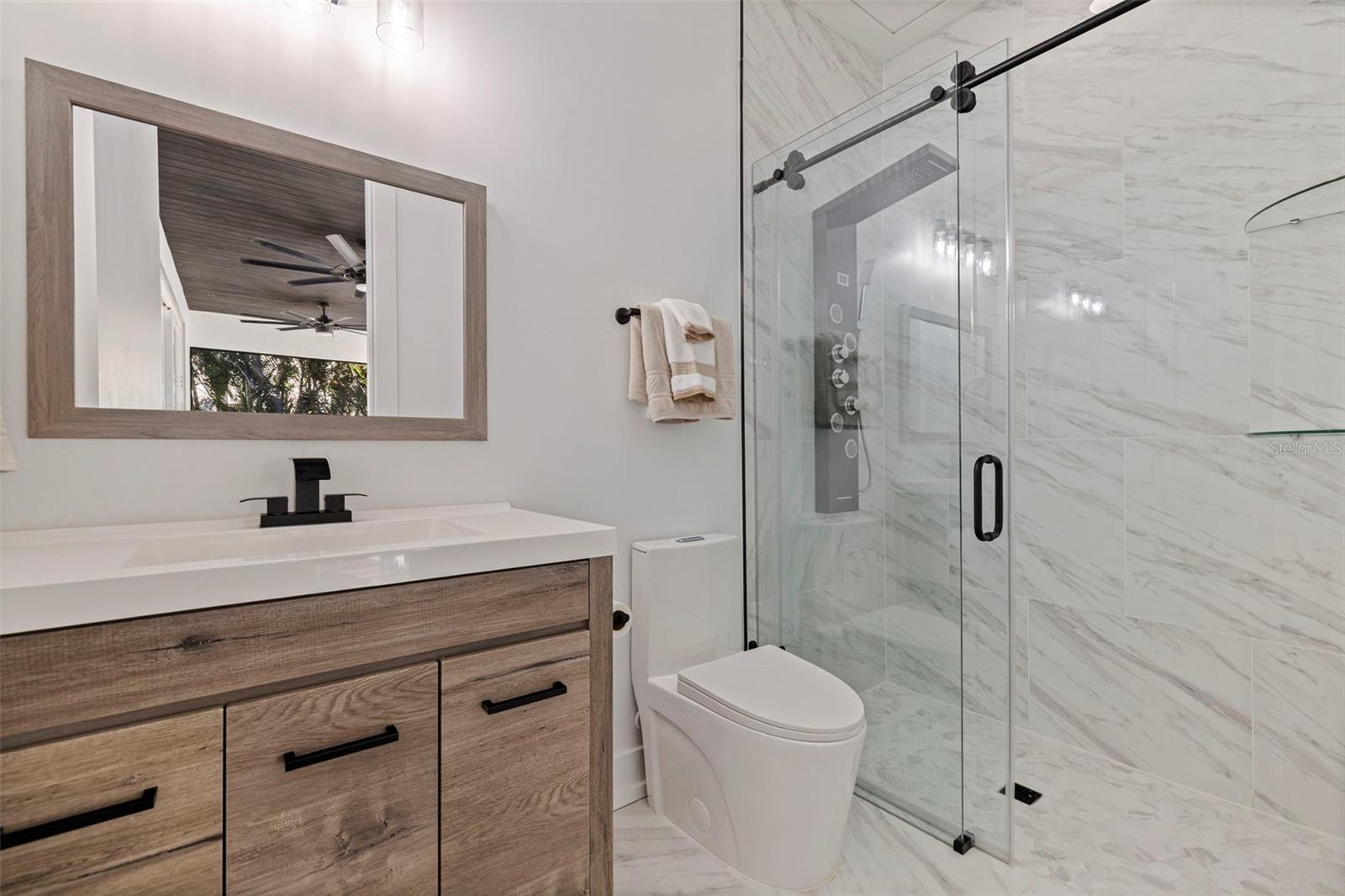 HINES TUTTA GLORIA A DIO - Residential