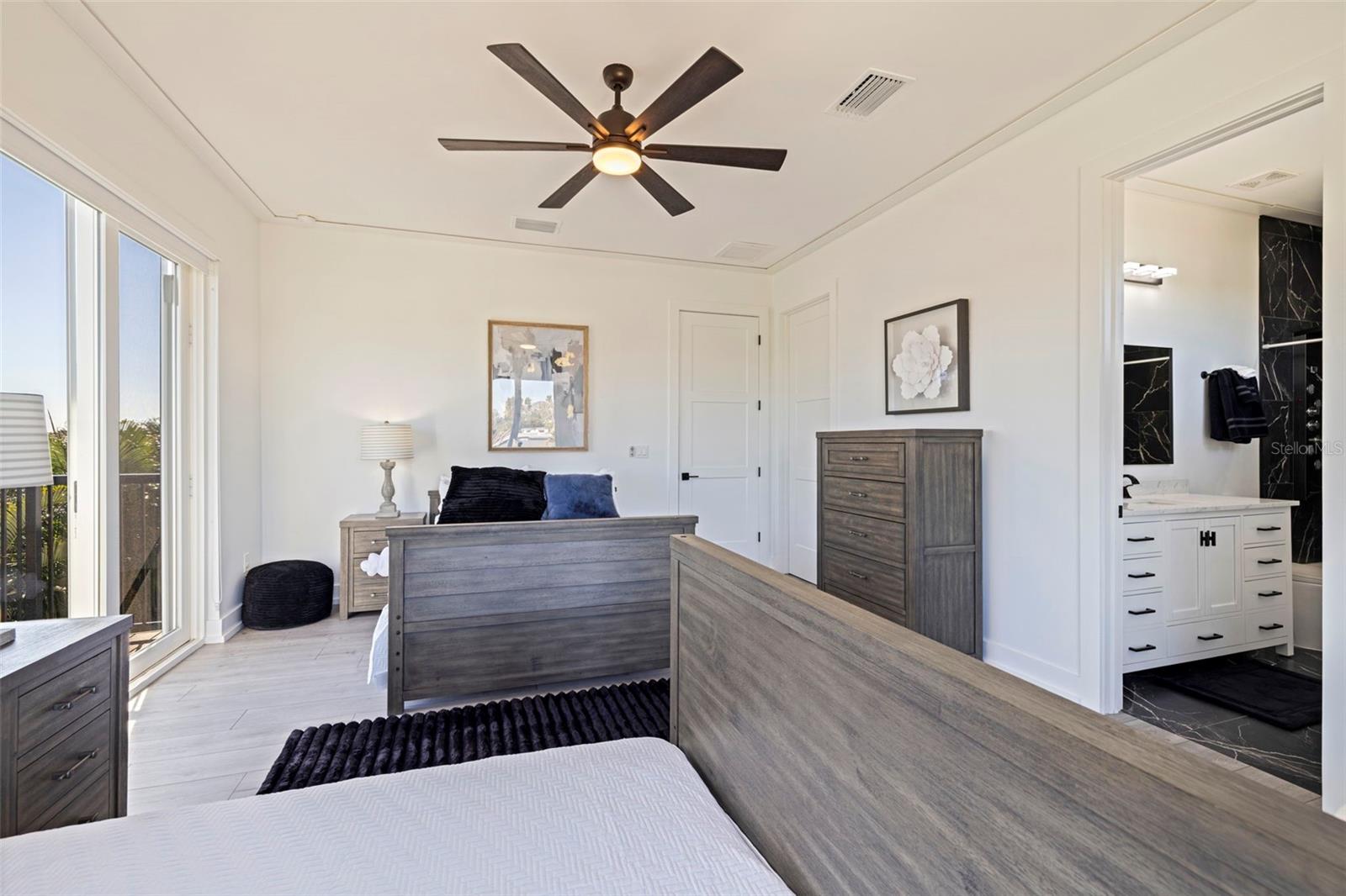 HINES TUTTA GLORIA A DIO - Residential