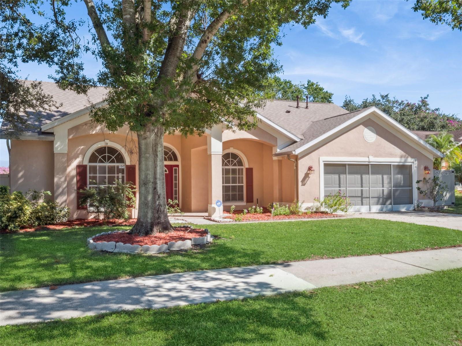 HIGH POINTE - Residential
