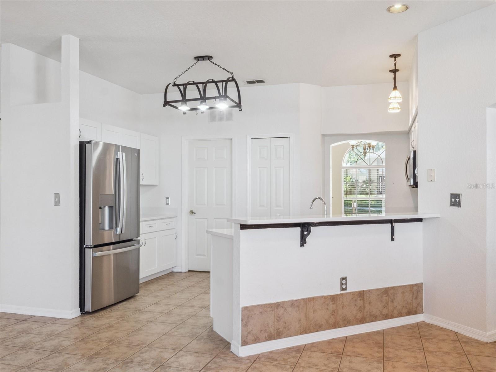 HIGH POINTE - Residential