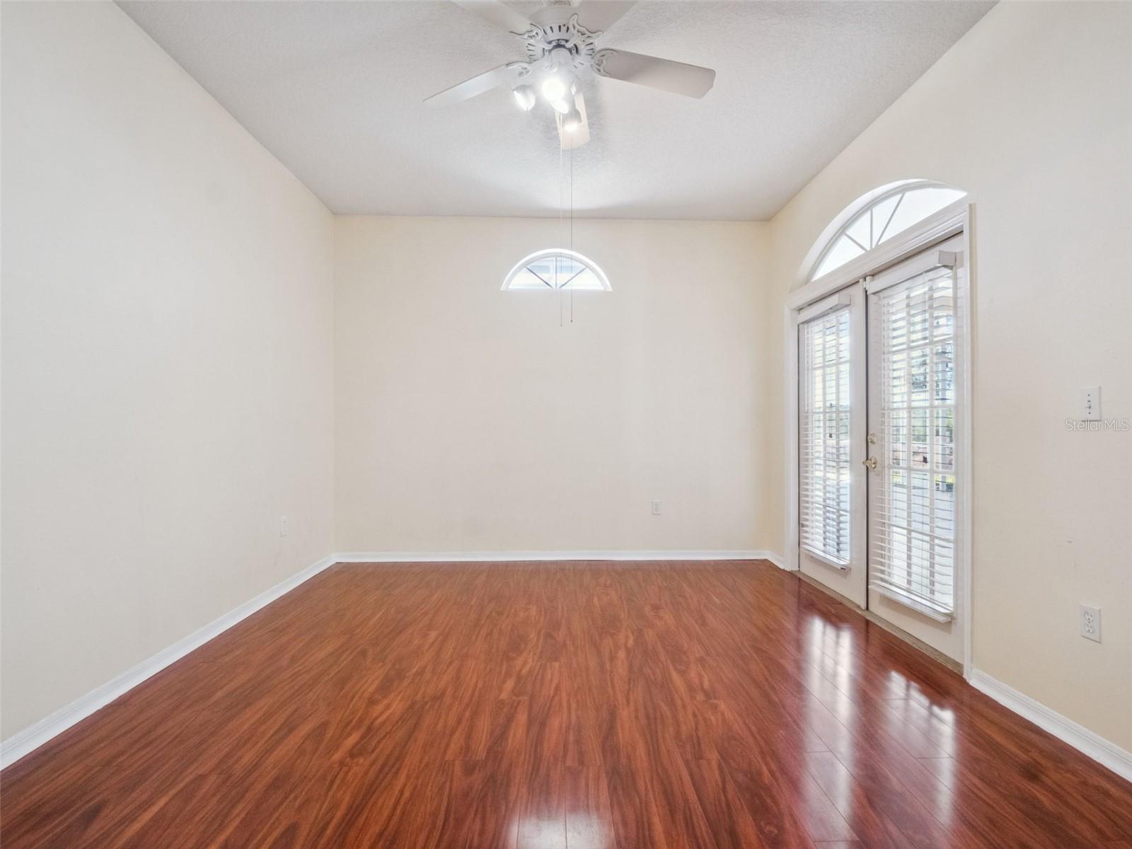 HIGH POINTE - Residential
