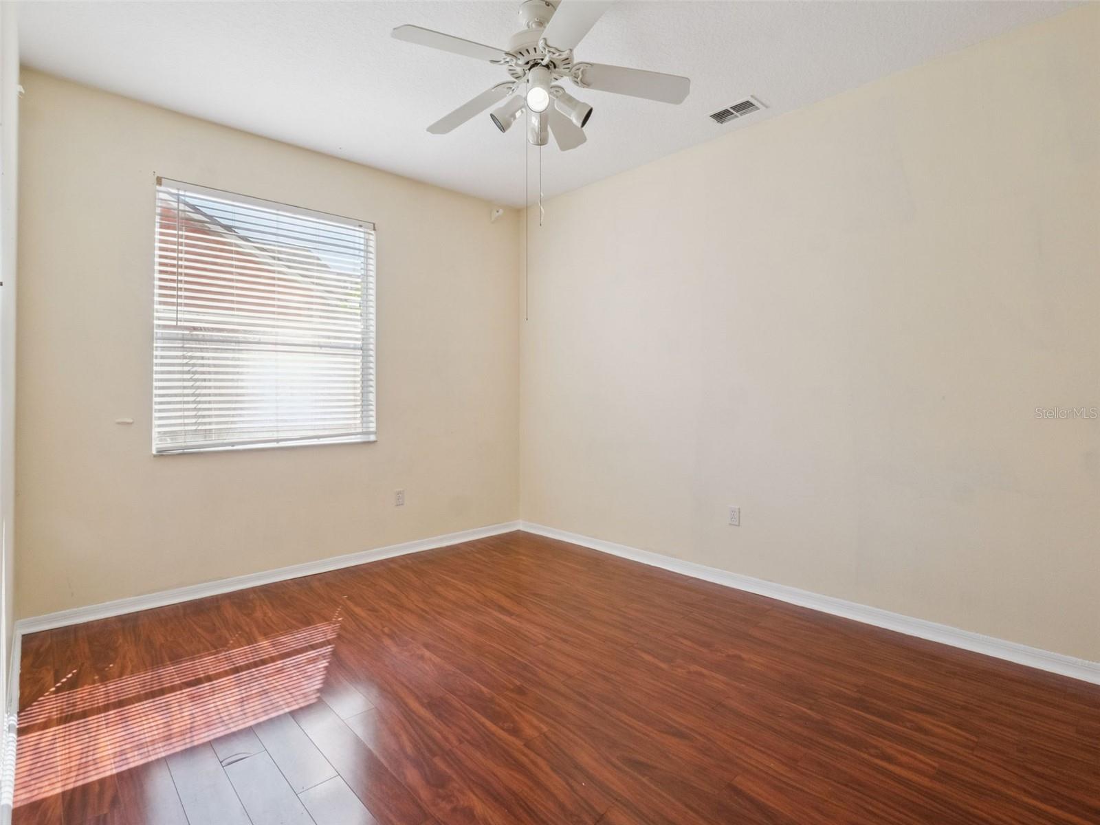 HIGH POINTE - Residential