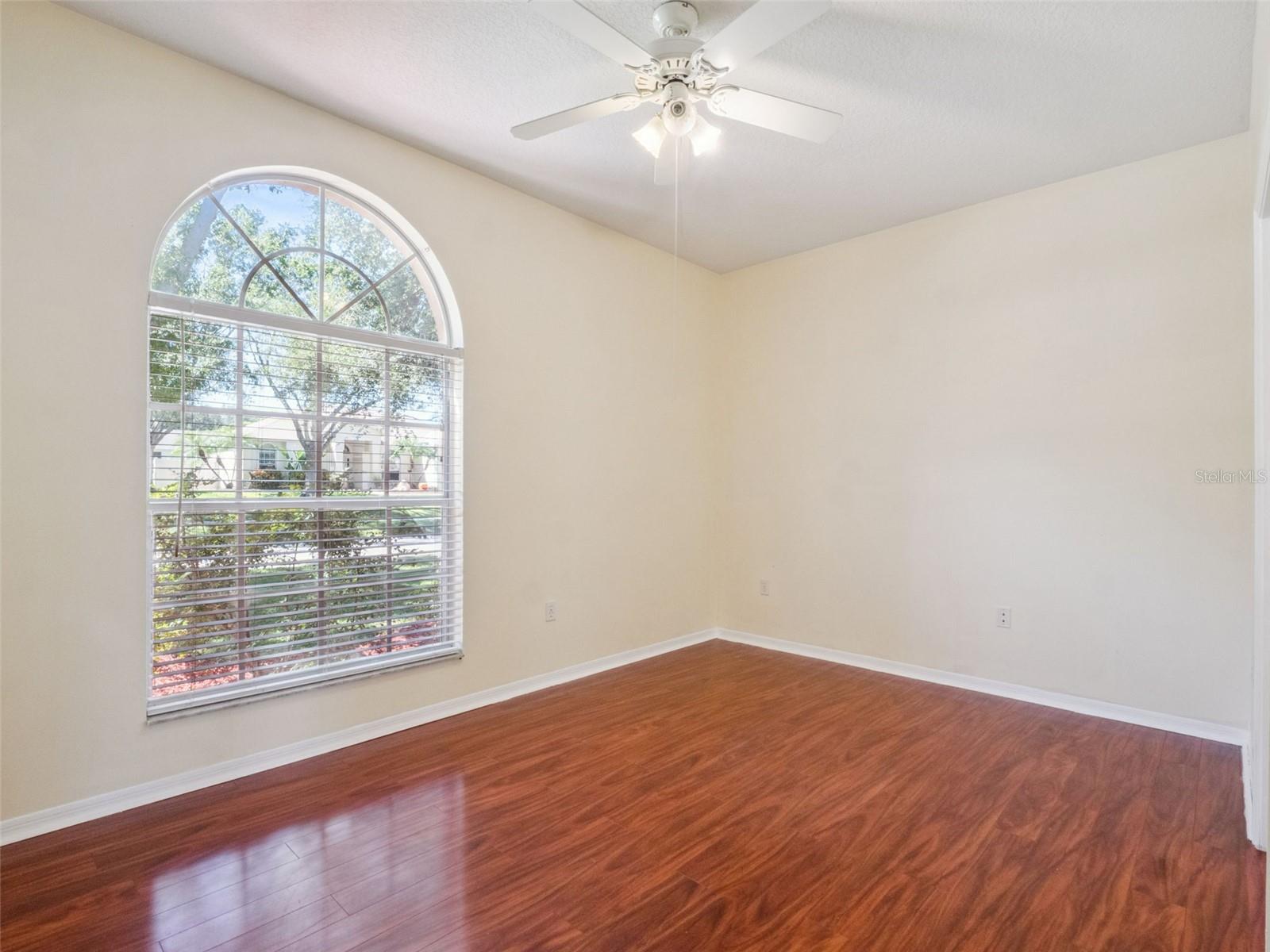 HIGH POINTE - Residential
