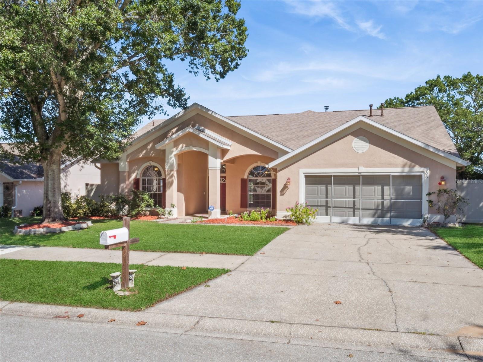 HIGH POINTE - Residential
