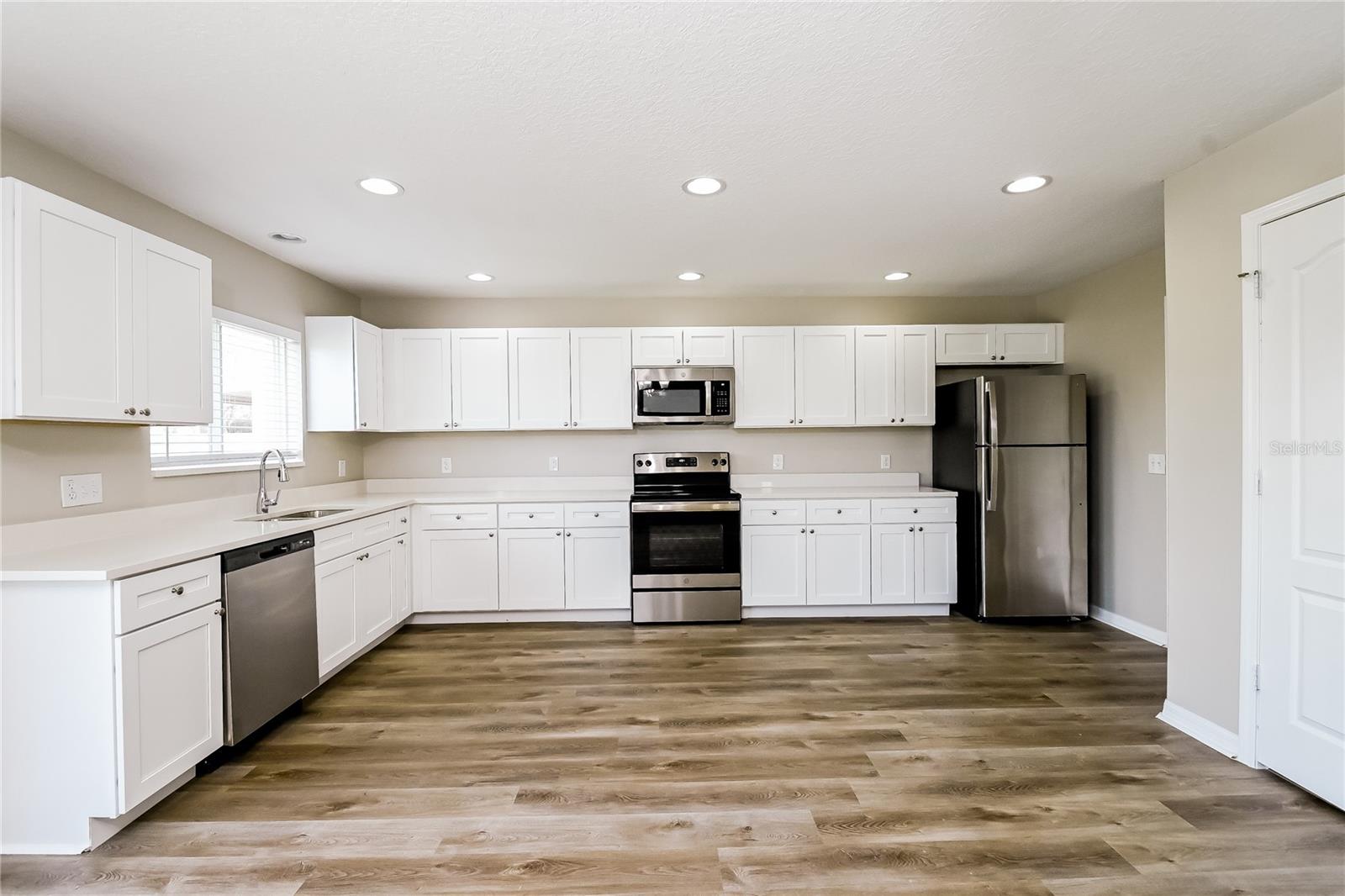 SOUTH FORK UNIT 5 - Residential Lease