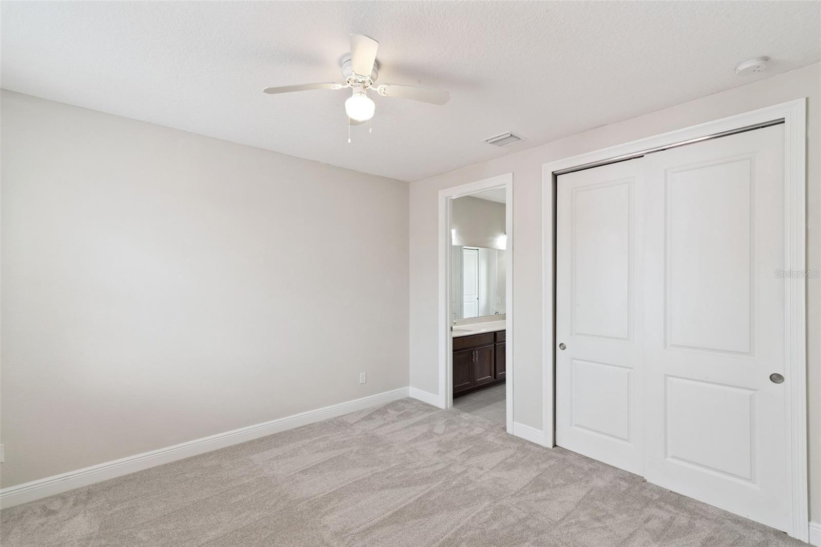 LAKESHORE PRESERVE PH 1 - Residential Lease