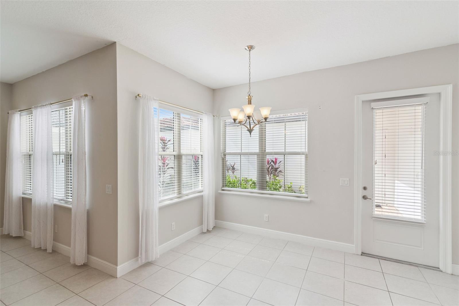 LAKESHORE PRESERVE PH 1 - Residential Lease