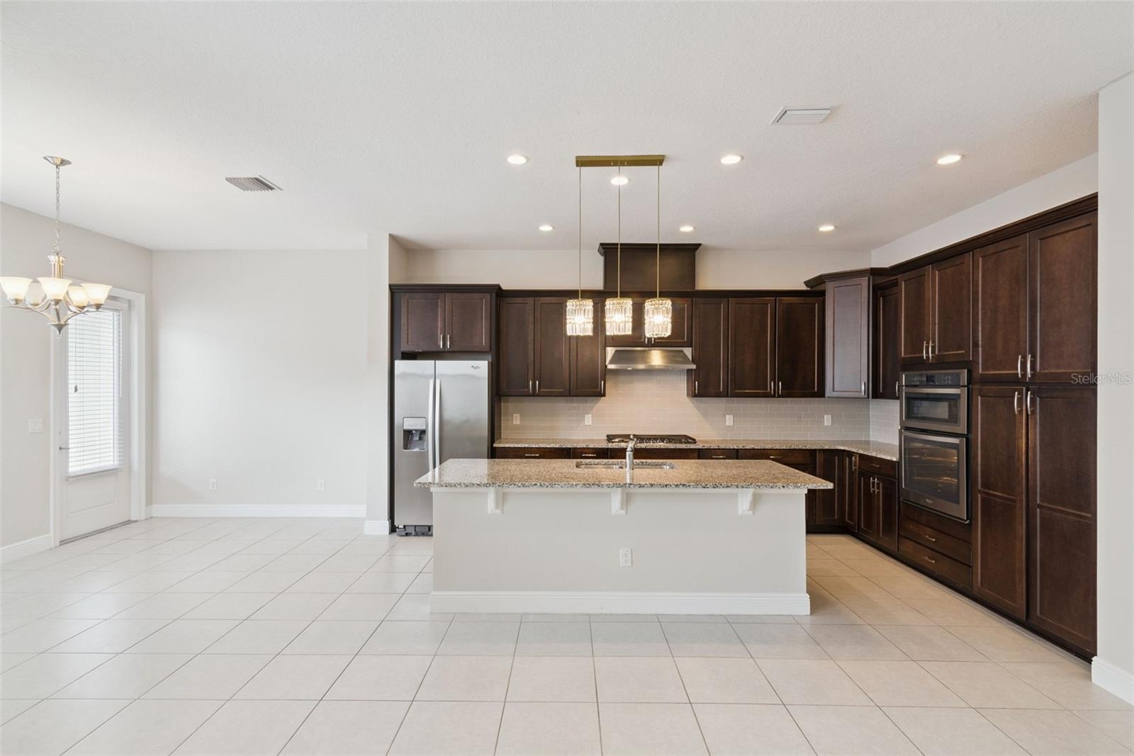 LAKESHORE PRESERVE PH 1 - Residential Lease