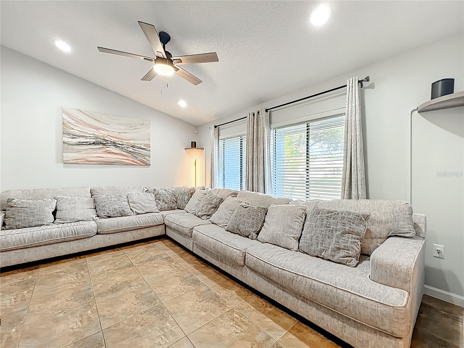 ROSEMONT - Residential