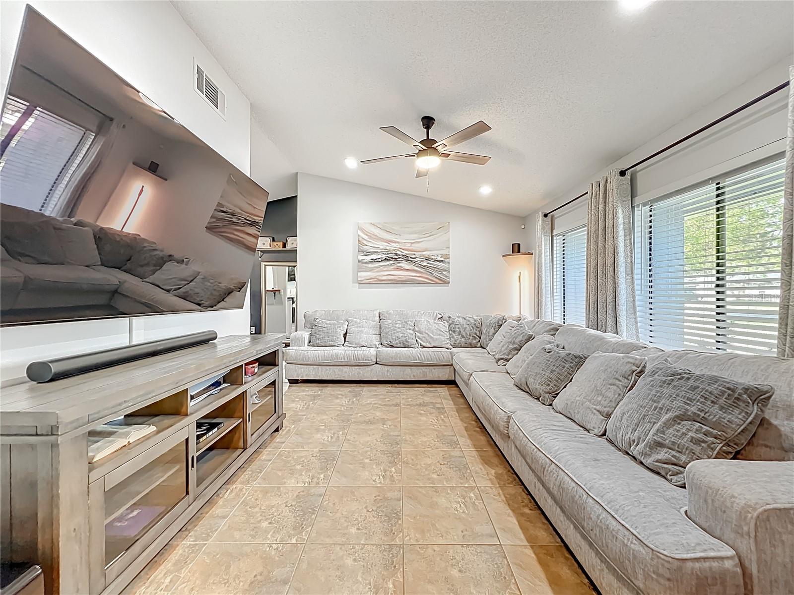 ROSEMONT - Residential