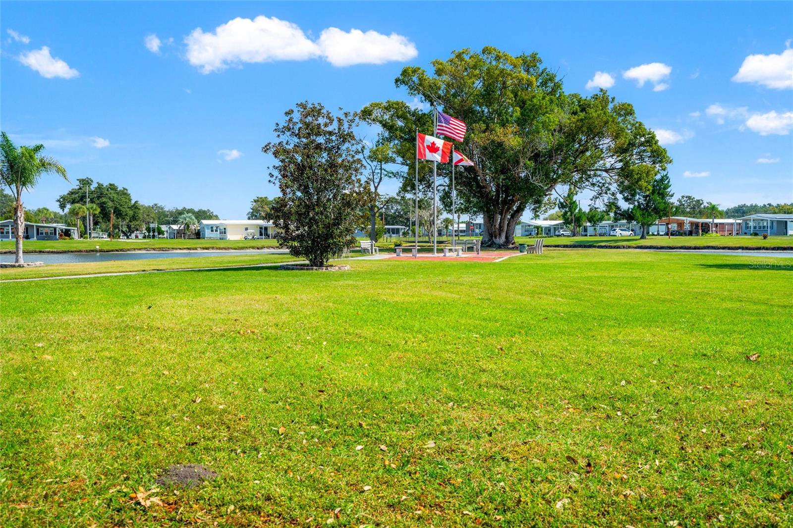 LAKE BETMAR ESTATES 2ND ADDN - Residential