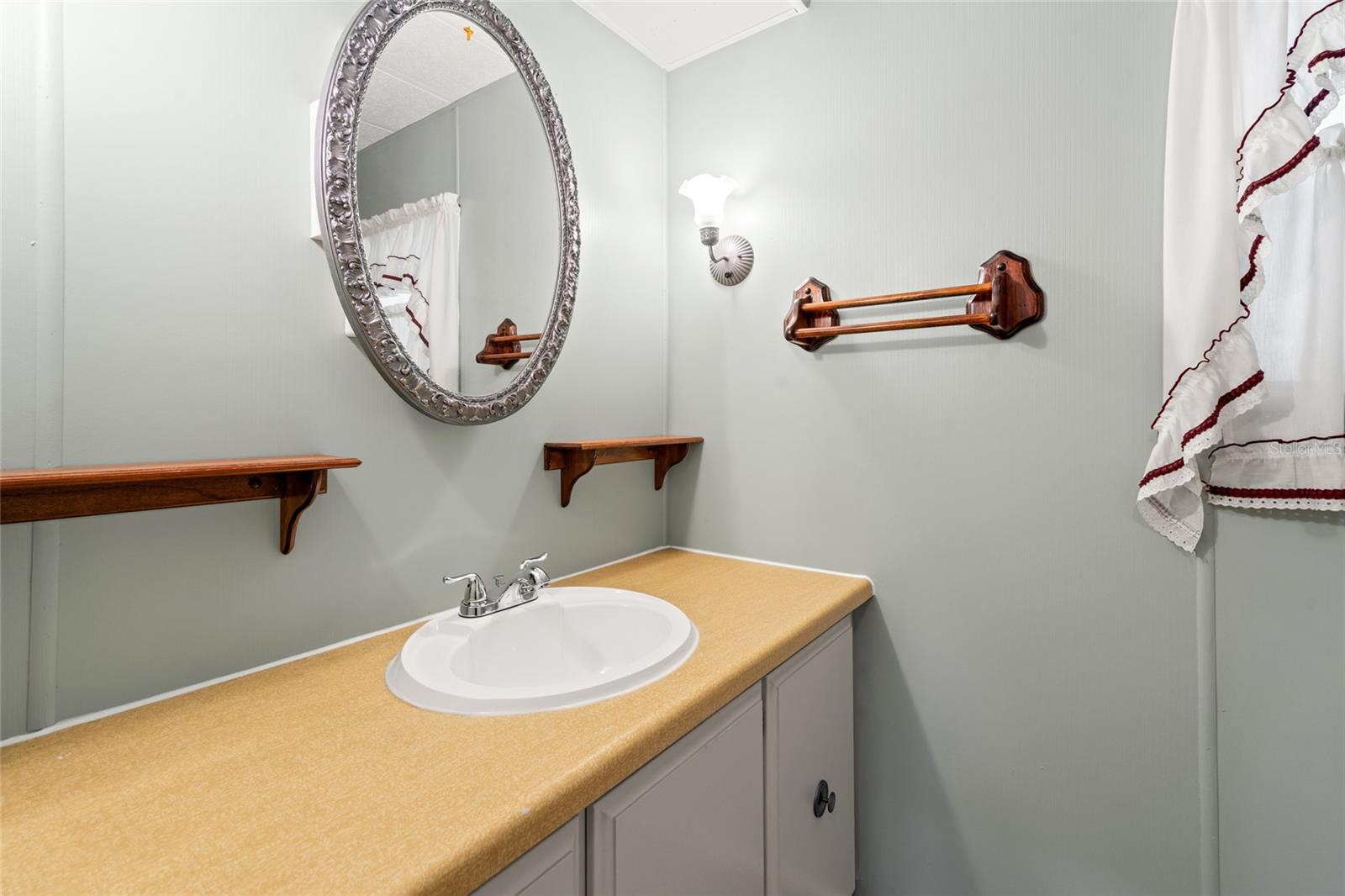 LAKE BETMAR ESTATES 2ND ADDN - Residential