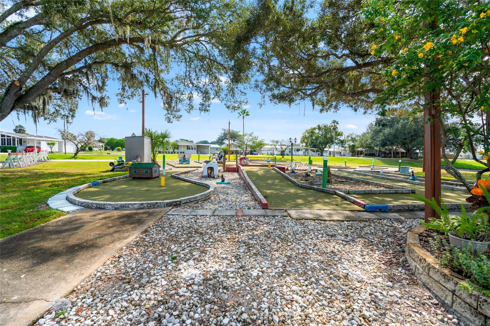 LAKE BETMAR ESTATES 2ND ADDN - Residential