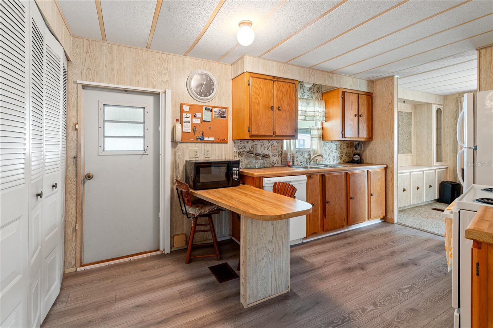 LAKE BETMAR ESTATES 2ND ADDN - Residential