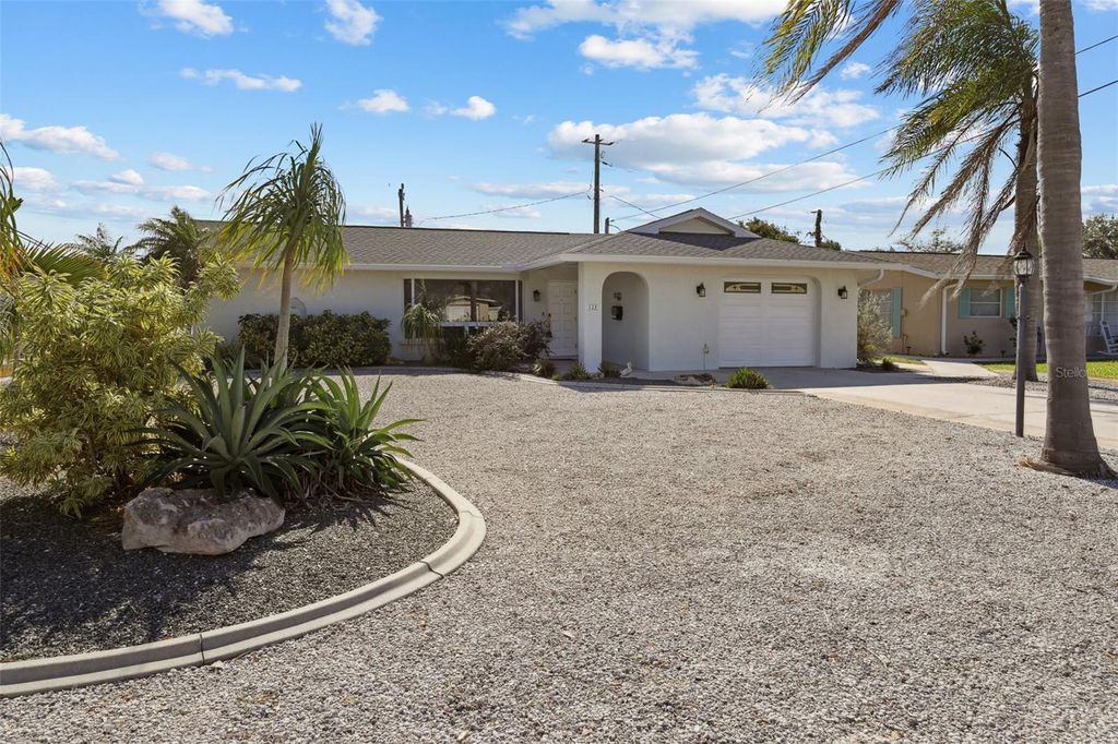 Photo of 325 Fiesole Street, Venice, FL 34285 (MLS # A4673885)