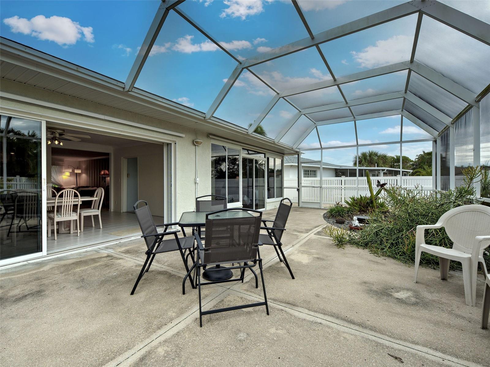 SOUTH VENEZIA PARK - Residential