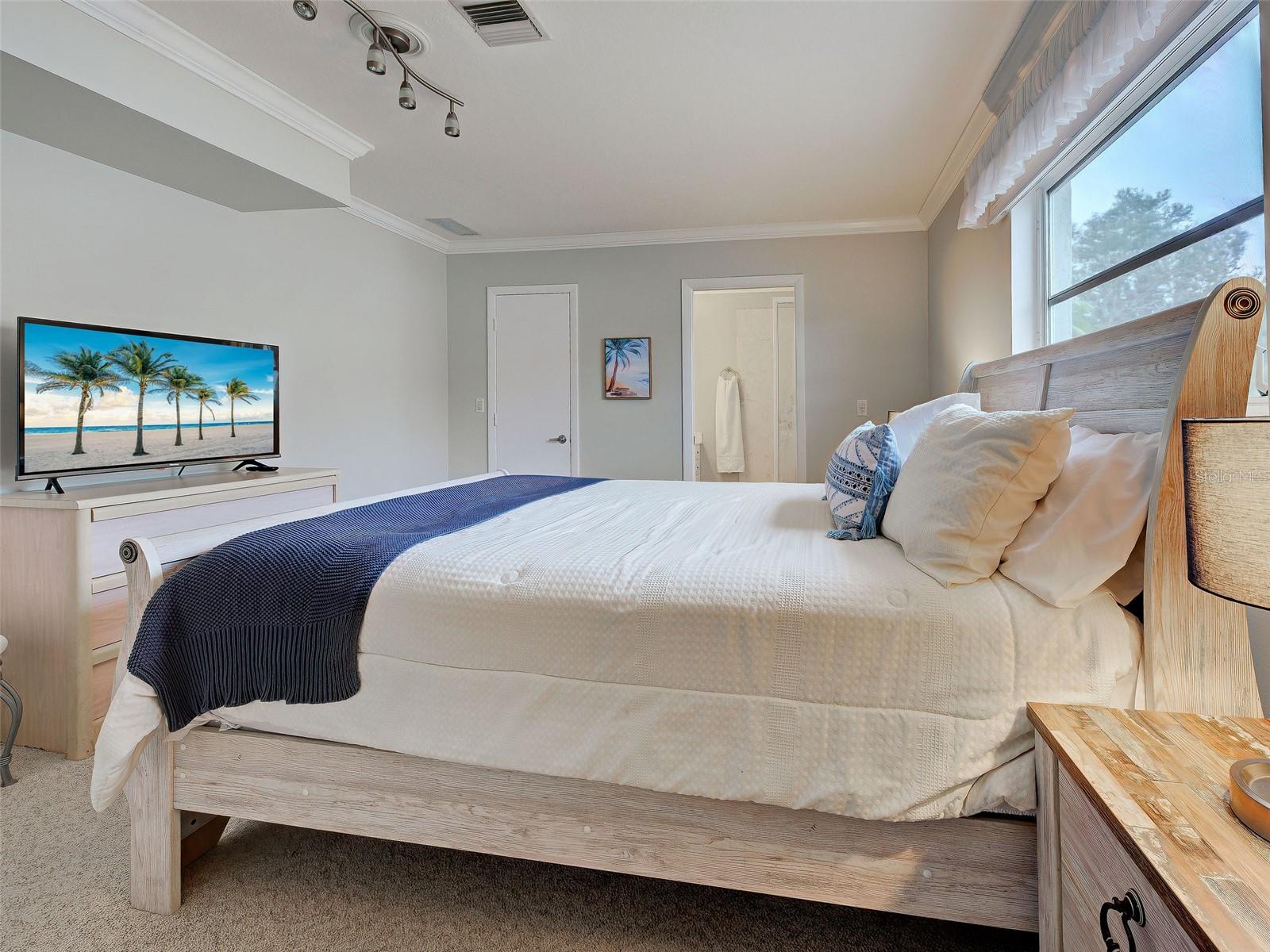 SOUTH VENEZIA PARK - Residential