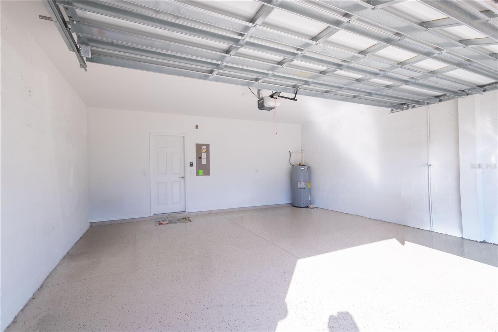 TREVESTA PH IIIC & IIID - Residential Lease