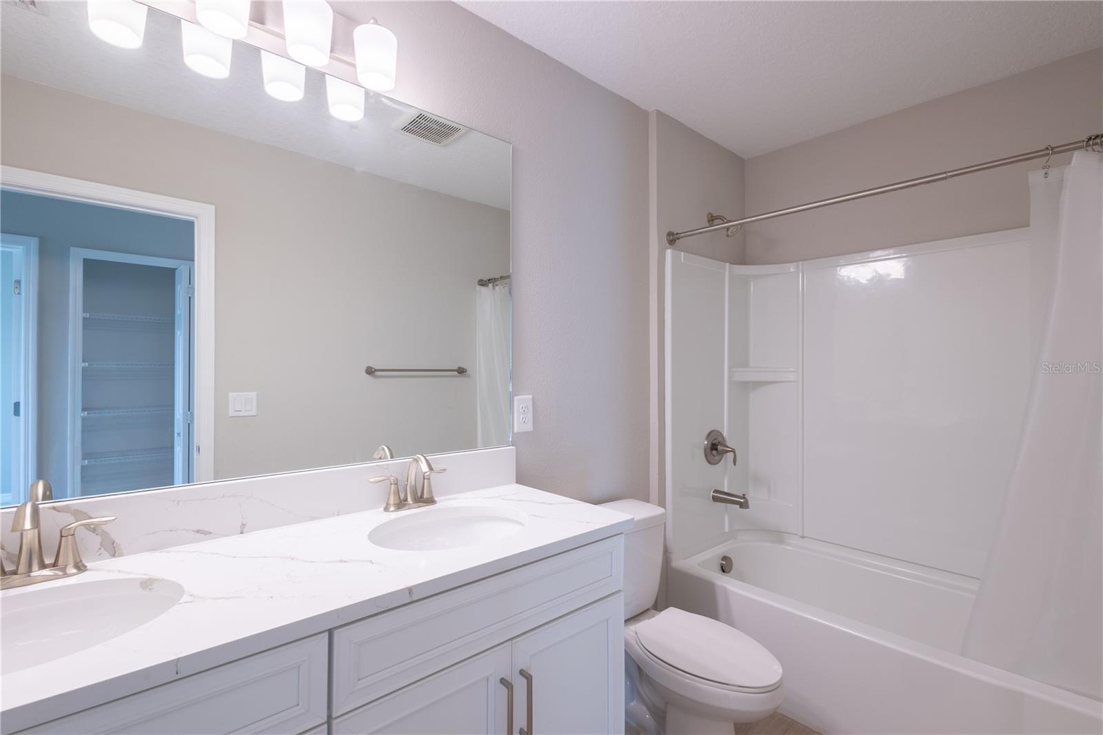 TREVESTA PH IIIC & IIID - Residential Lease